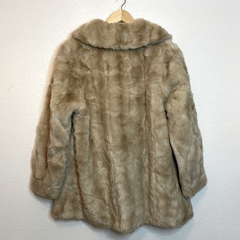 Raleigh’s Washington Vintage Collared Faux Fir Tan Coat - Picture 6 of 10